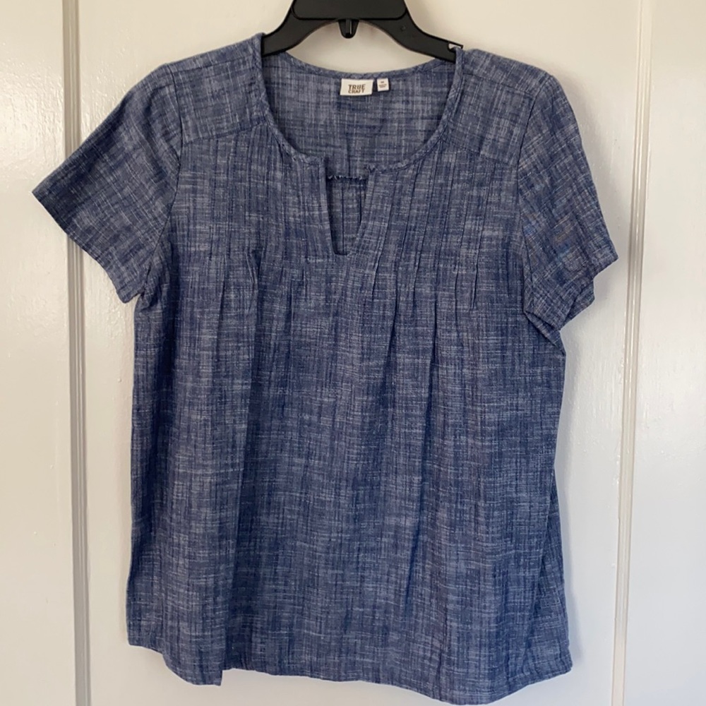 True Craft - Denim shirt. Size medium. NWOT